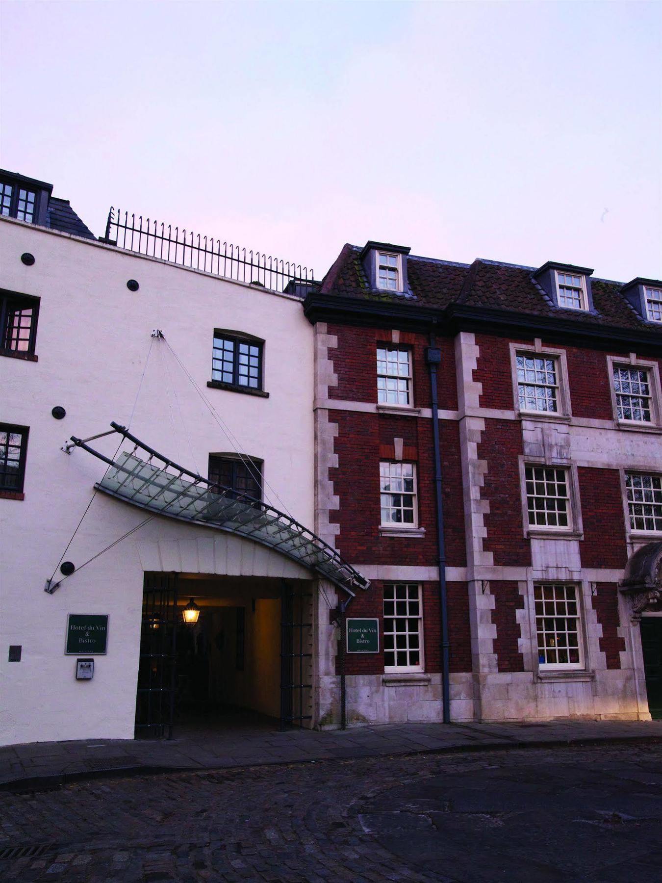 Du Vin 4*